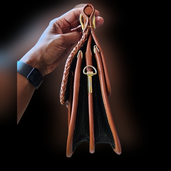 ⛔️SOLD⛔️Vintage Dooney & Bourke R701 - Picture 8 of 11